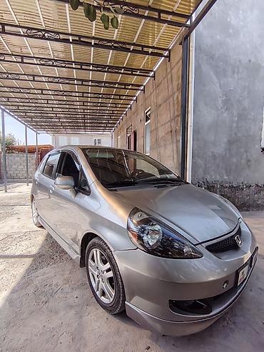 Honda Fit: 2007 г., 1.5 л, Автомат, Бензин, Хетчбек lalafo.kg да — 2 Honda Fit: 2007 г., 1.5 л, Автомат, Бензин, Хетчбек — 2