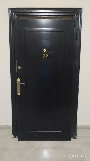 Bunker qapıları: Mənzil üçün İşlənmiş Giriş qapısı 100x210 sm Glazok ilə, Zəmanətsiz, Pulsuz quraşdırma, Pulsuz çatdırılma