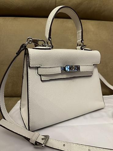 Çantalar: Hermes Ağ rəng çanta - Zərif, strukturlu siluetli top-handle dizayn - — 1