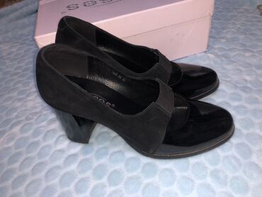 подросковые обувь: Туфли 34.5, цвет - Черный