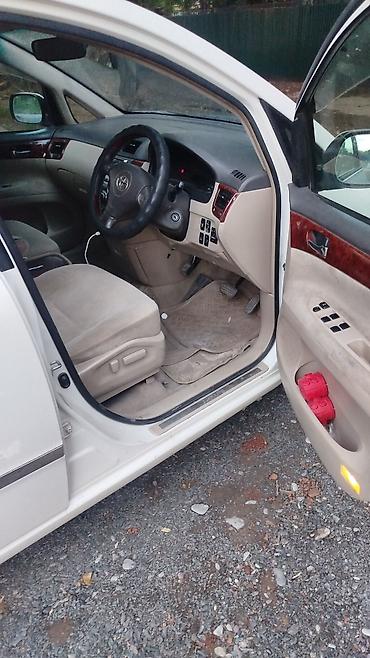 Toyota Ipsum: 2001 г. — 1