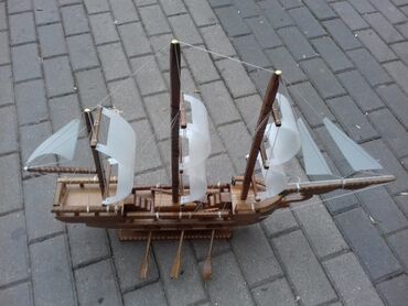 Gəmi modelləri: Gəmi 25azn 1-ci şəkildəki Əl işləri Qoz ağacı Gəmi 45 yox 25azn Hər — 15