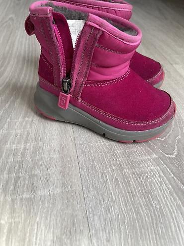 обувь уги: Детские зимние ботинки UGG - Цвет: ярко-розовый/фуксия с серой — 2