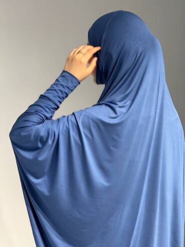 Повседневные платья: Абая с хиджабом из мягкой струящейся ткани с благородным сатиновым — 35
