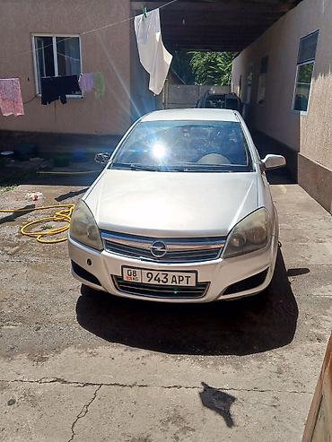 Транспорт: Opel Astra: 2008 г., 1.6 л, Робот, Бензин, Седан — 1