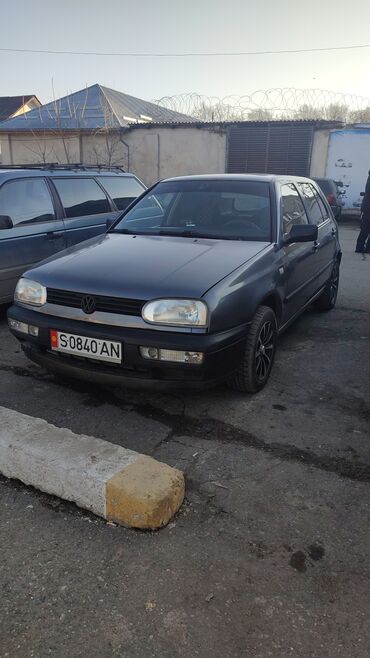 дешёвые машина: Volkswagen Golf: 1992 г., 1.8 л, Механика, Бензин, Хэтчбэк