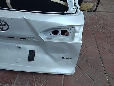 prius 20 spoiler: Toyota corollo cross üçün arxa baqaj qapağı (sedan kuzov). - Rəng: ağ — 4