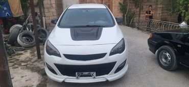 фольксваген поло 1: Opel Astra: 1.4 л | 2012 г. 260000 км Седан