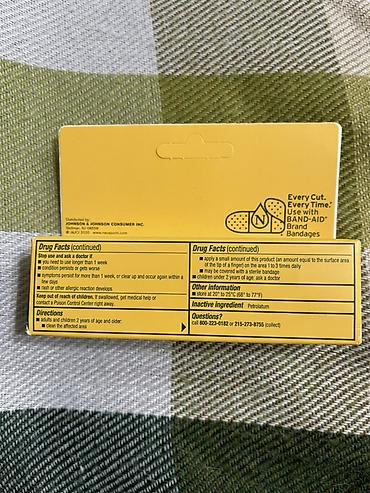 steril: *Neosporin* — antibakterial təsirli məlhəmdir. Tərkibində üç növ — 2