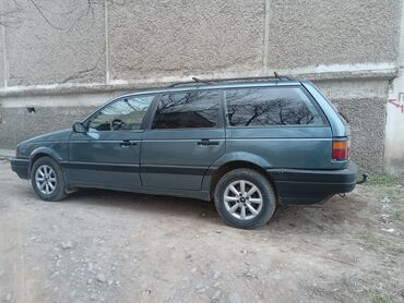 Volkswagen: Volkswagen Passat: 1988 г., 1.8 л, Механика, Бензин, Универсал