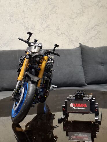 technic: Продаю коллекционую модель мотоцикла LEGO® Technic™ Yamaha MT-10 SP
