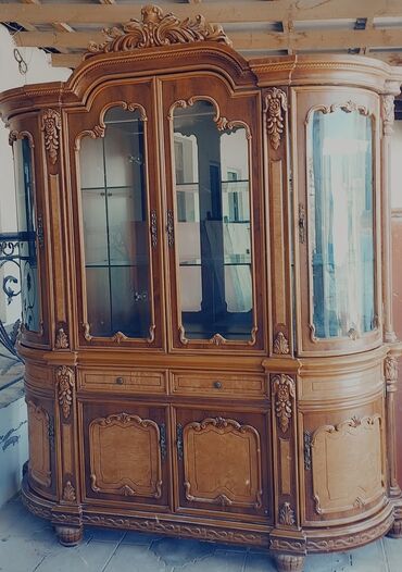 işlənmiş qorka: İşlənmiş, 4 qapılı Düz dolab, Qorka, Malayziya