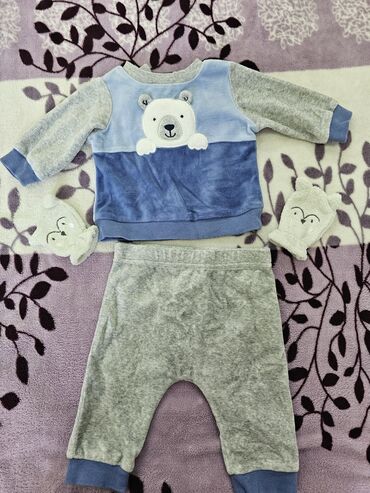 Другие детские вещи: Вещи на мальчика от рождения до 2х лет. за все вещи 5.000 сом + отдам — 6