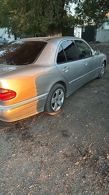 Mercedes-Benz E-Class: 1998 г., 2 л, Автомат, Бензин, Седан — 4