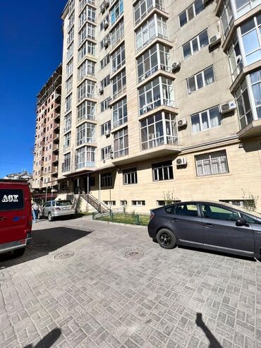 Офисы: Сдаю Офис, 170 м², В частном доме, С отдельной кухней, 1 линия, С отдельным входом at lalafo.kg — 19 Офисы: Сдаю Офис, 170 м², В частном доме, С отдельной кухней, 1 линия, С отдельным входом — 19