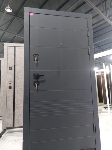 Giriş qapıları: Dəmir giriş qapıları – müasir dizayn və gücləndirilmiş təhlükəsizlik — 29