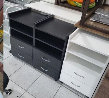 Salon, tibbi mebel dəsti: Tibbi refler 40 azndan başlayir Her nov salon Mallarinin topdam ve — 20