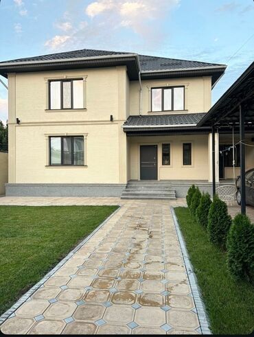 продаю дом комсомолский: Дом, 200 м², 6 комнат