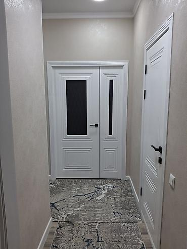 кухонный стол со стульями в стиле лофт: Кухонный гарнитур и прихожая в классическом стиле - Кухня: модульный — 2