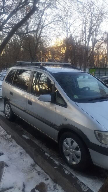 Opel: Opel Zafira: 2002 г., 2 л, Механика, Дизель, Минивэн