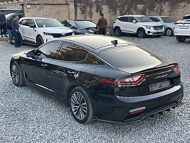 спортивная машына: Kia Stinger: 2018 г., 2.2 л, Дизель, Фастбек — 3