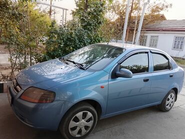тайота марк два: Седан компакт-класса Кузов: - 4 двери, окраска «металлик» -