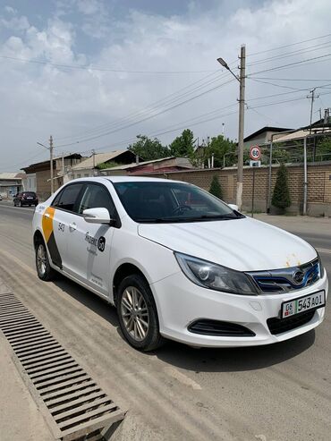 smart авто: Ижарага берем: Жеңил унаа, Такси үчүн