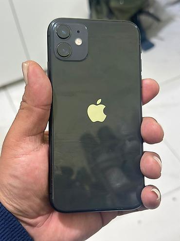 12 iphone: IPhone 11, Qara, Qırıq — 1