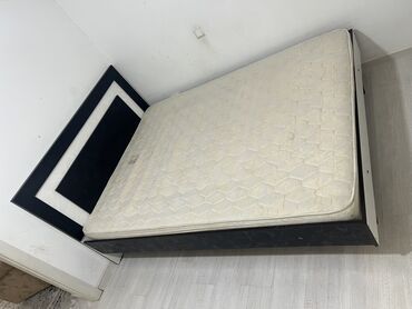 Двуспальные кровати: Двуспальная кровать, С матрасом, длина - 200 см
