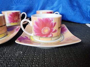 Kuhinjski setovi: Soljice nove porcelanske vintaz. Soljice komada 6 u ceni. Tacne — 8