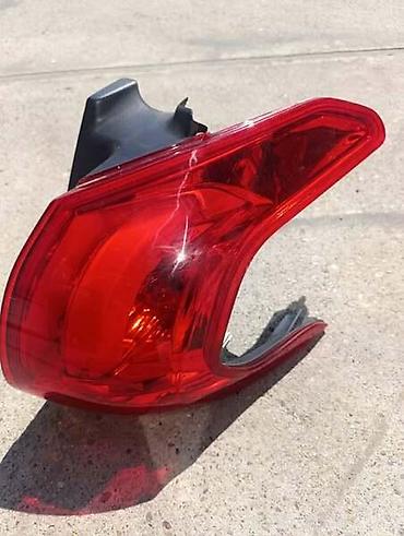 sklatka: STOP LAMPA DESNA ZA PEUGEOT 2008 OD 2013. DO 2016. GOD — 1