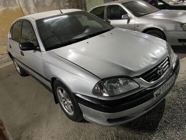 срочный выкуп частных домов: Toyota Avensis: 2001 г., 2 л, Механика, Дизель, Седан