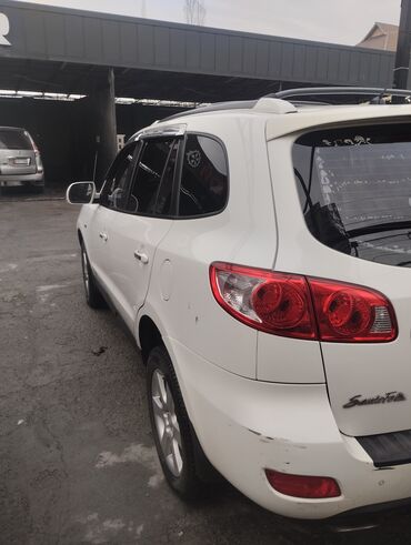 Hyundai: Hyundai Santa Fe: 2009 г., 2 л, Автомат, Дизель, Внедорожник — 5