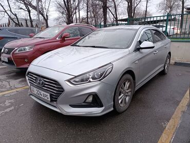 Hyundai Santamo: 2017 г., 2 л, Автомат, Газ, Седан