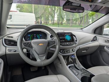 рейка торнео: Chevrolet Bolt: 2018 г., 1.5 л, Автомат, Электромобиль, Хэтчбэк