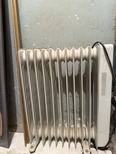 Özü yapışan divar kağızları: Yeni Seksiyalı Radiator Ünvandan götürmə, Pulsuz quraşdırma, Zəmanətli, Kredit yoxdur