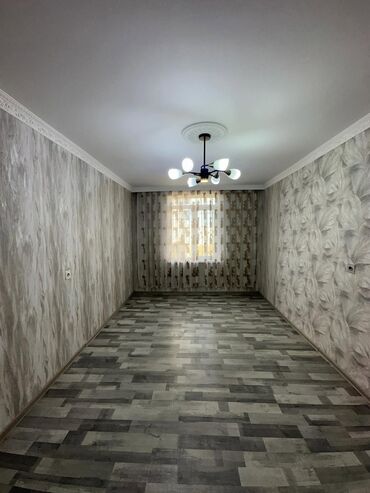 Həyət evləri və villaların satışı: Xırdalan şəhəri 119 nömrəli marşrutun astanovkasina yaxın ərazidə 1.7 — 4