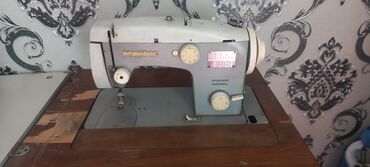 продаю швейную машинку автомат: Швейная машина Necchi Supermatic, предназначенная для выполнения