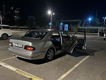 выхлопы: Mercedes-Benz E-Class: 2002 г., 3.2 л, Типтроник, Бензин, Седан — 4