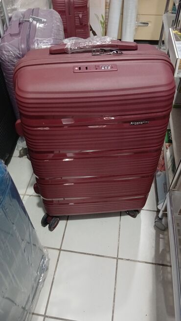 Çamadanlar: Səyahət çamadanları dəsti – Billa (ABS) - Material: 100% ABS, yüngül — 18