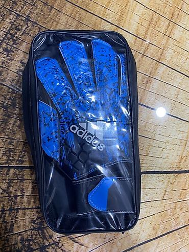 Əlcəklər: Adidas qapıçı əlcəyi İstifadə olunmayıb. - Rəng: mavi-qara, naxışlı — 1
