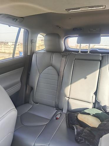 Toyota: Toyota Highlander: 2021 г., 3.5 л, Автомат, Бензин, Кроссовер — 9