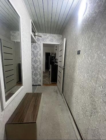 2 bedroom: 2 комнаты, 46 м², ул. Боконбаева / Гоголя 104 серия, 1 этаж, Косметический ремонт — 1