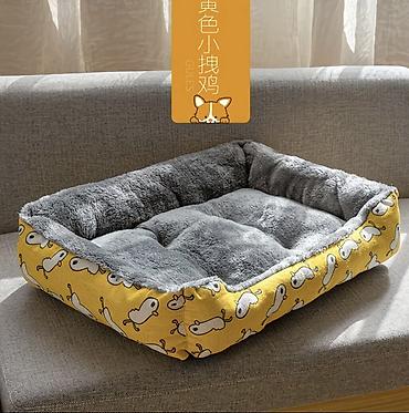 Зоотовары: Зоотовары для питомцев лежанки домики переноски игрушки дразнилки — 6