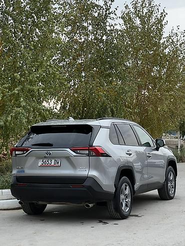 Toyota: Toyota RAV4: 2022 г., 2.5 л, Автомат, Гибрид, Кроссовер — 5