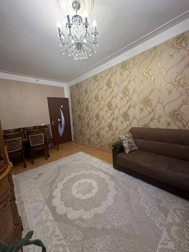 Köhnə tikili: Bakı, Yeni Günəşli Massiv B, 3 otaqlı, Köhnə tikili, 60 kv. m — 1