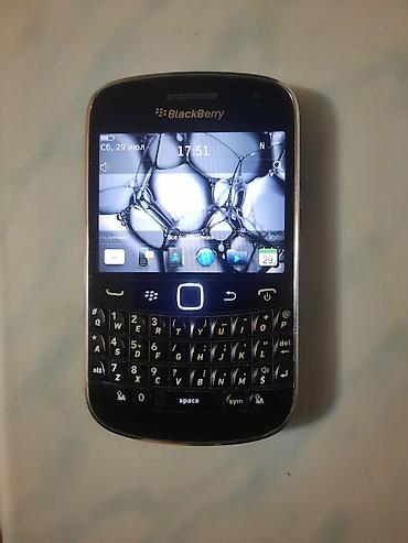 yaxşı telefonlar: Blackberry Bold, yaxşı vəziyyətdədir. 1 gün zaryatka saxlayır. Bekar — 1