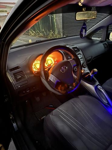 abs prius: Toyota Auris: 2008 г., 2 л, Механика, Дизель, Хэтчбэк — 6