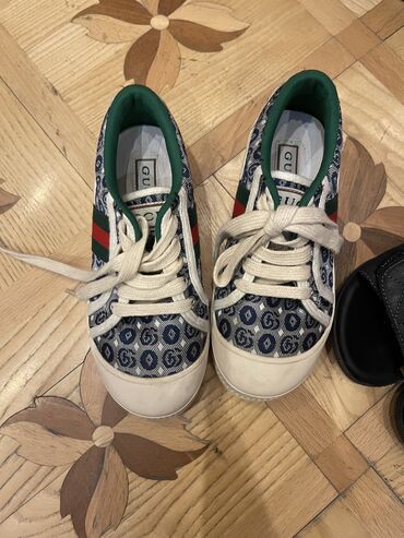 Uşaq ayaqqabıları: 32 razmer,yaxshi veziyyetde -da lalafo.az — 2 Uşaq ayaqqabıları: 32 razmer,yaxshi veziyyetde — 2