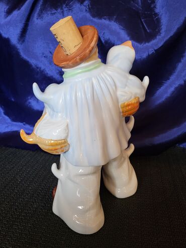 Čaše: Flasa nova za pice 1951 do 1974god. Lippelsdorf porcelan Istocna — 15